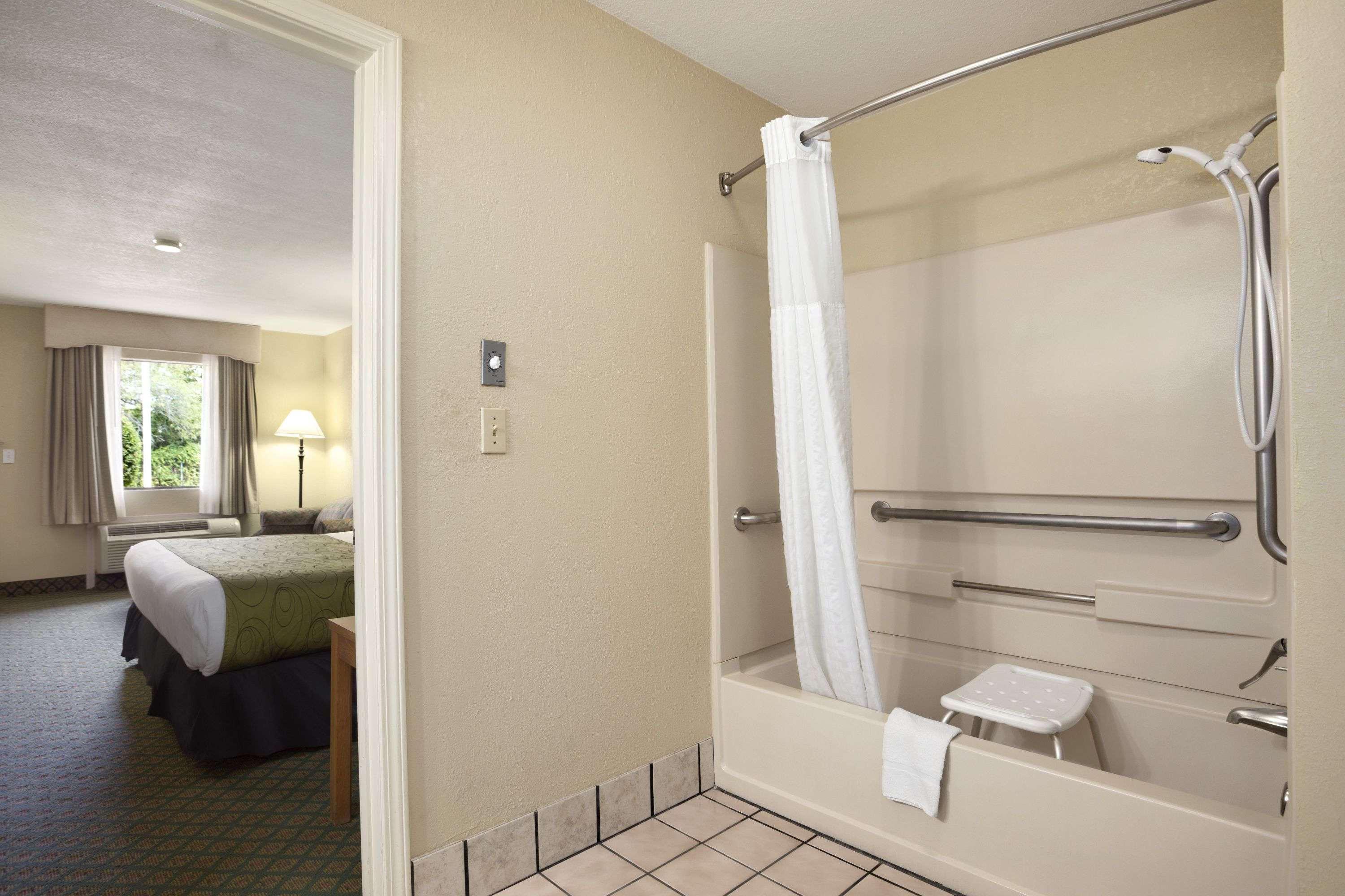 Days Inn & Suites By Wyndham Stuttgart Dış mekan fotoğraf