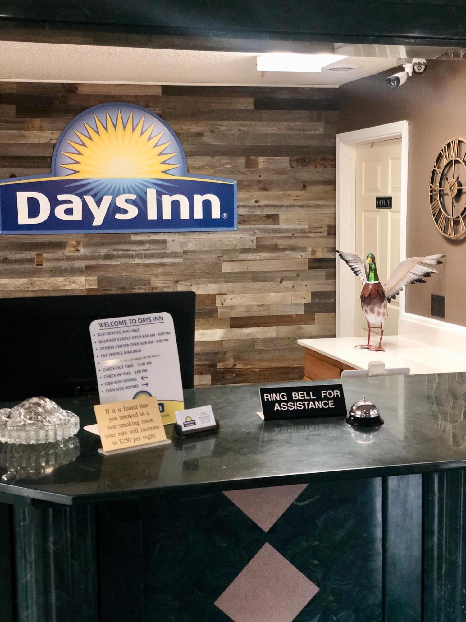 Days Inn & Suites By Wyndham Stuttgart Dış mekan fotoğraf